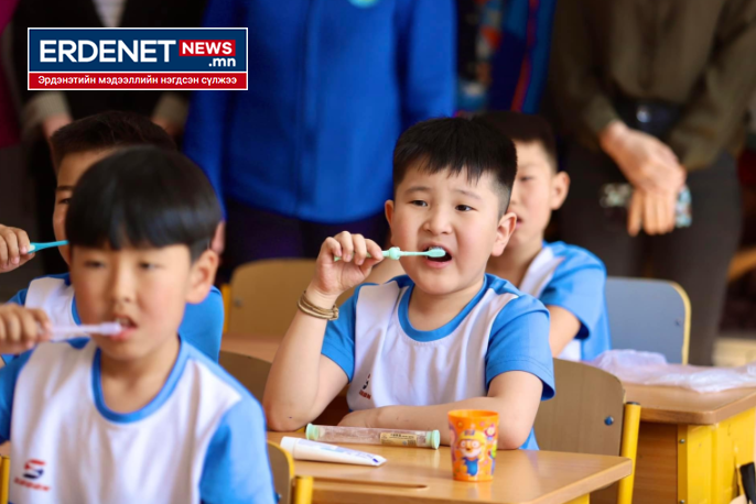 Булган аймаг сурагчдыг ангидаа шүдээ угаах цагтай болгожээ