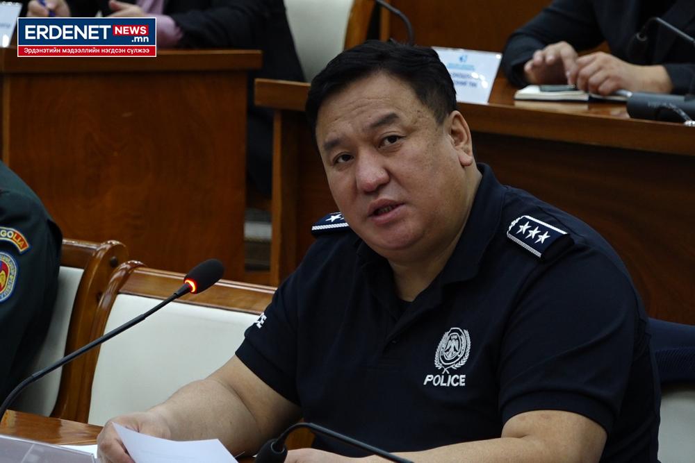 ЦАГДААГИЙН ГАЗРЫН ДАРГА БААВАРЛАХАА БОЛИНО УУ