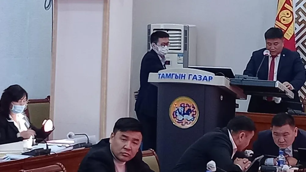 Аймгийн Засаг дарга эдгээр зардлыг 100 хувь хэмнэхээр төсөвлөжээ