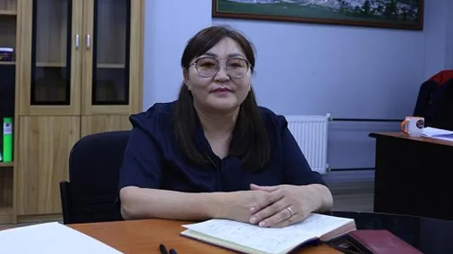 Б.Одгэрэл: Гэр хороолол болон орон сууцны хорооллын  3500 метр квадрат талбайн авто замын нөхөөсний ажлыг эхлүүлсэн
