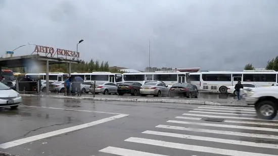 Ажил хаялтын эргэн тойронд...