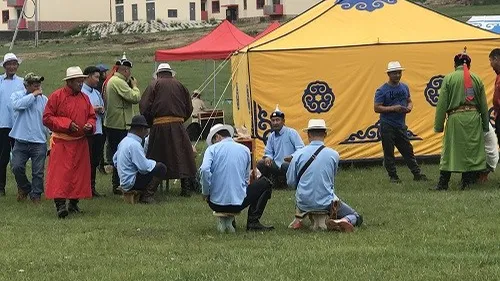 ЭРДЭНЭТ ХОТЫН НААДАМ